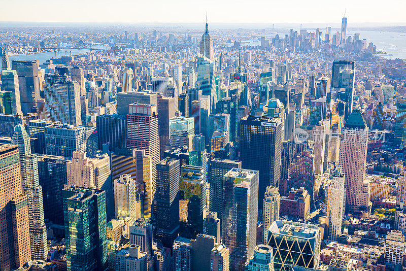 纽约市天际线，城市景观，黄金时间，直升机鸟瞰图
