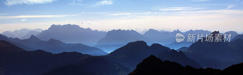 高山秋天