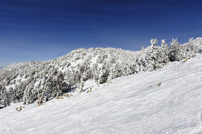 安静的滑雪斜坡南太浩湖