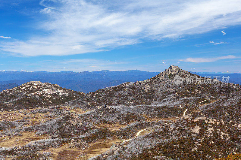 澳大利亚布法罗山国家公园的角状岩层