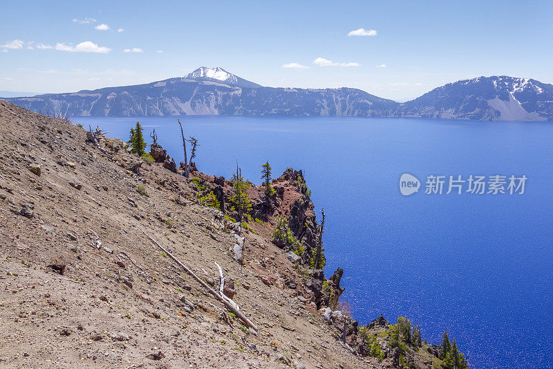 风景火山口湖俄勒冈全景