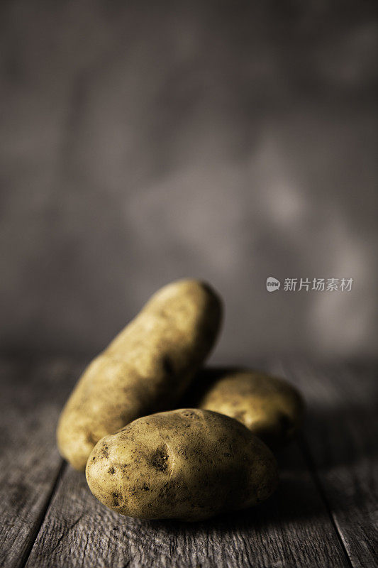 三个土豆