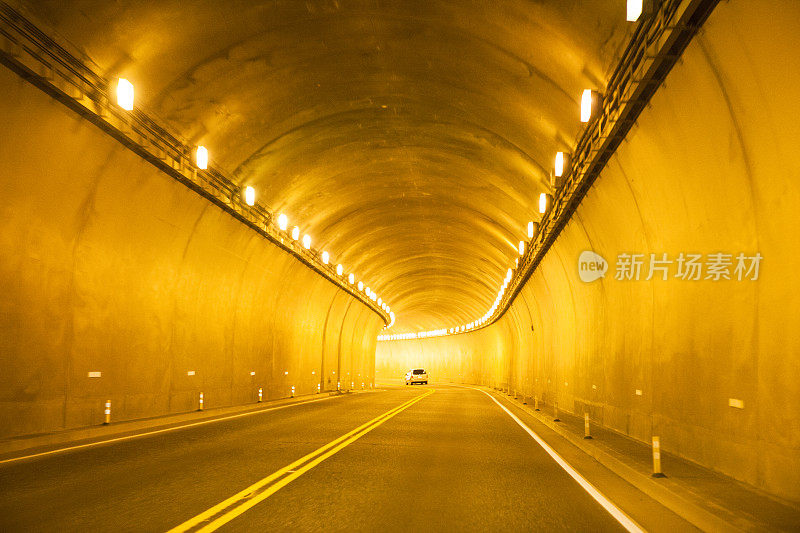 加拿大不列颠哥伦比亚省公路隧道