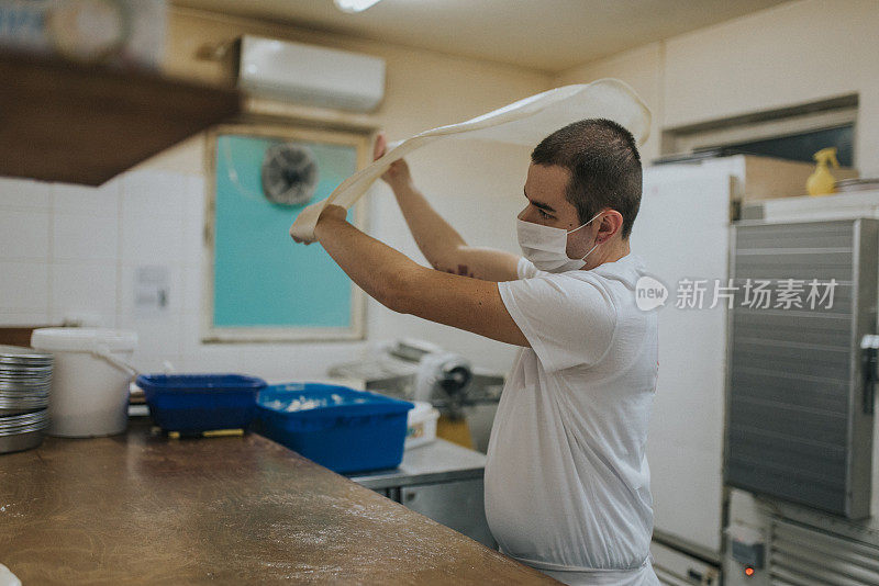 制作披萨面团的概念