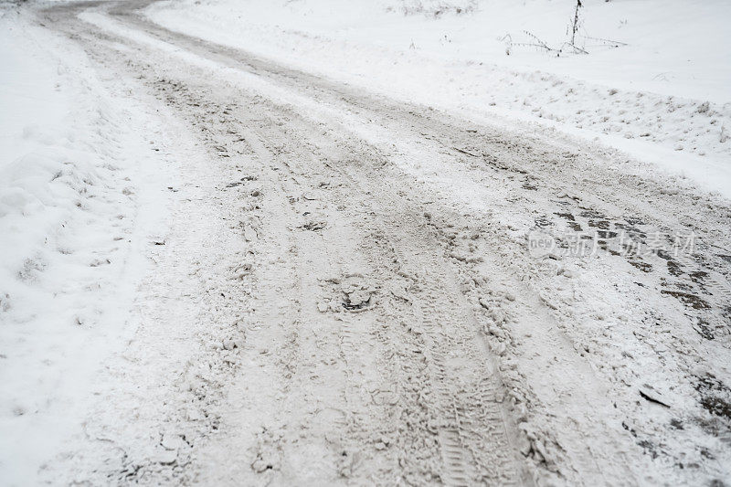 路上的雪