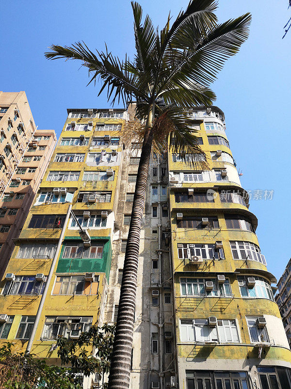 香港九龙半岛深水埗区旧塘楼公寓