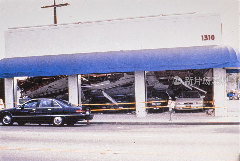 1994年加州洛杉矶北岭地震及其破坏的旧照片