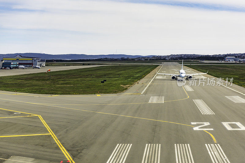 圣约翰机场跑道，纽芬兰和拉布拉多，加拿大。