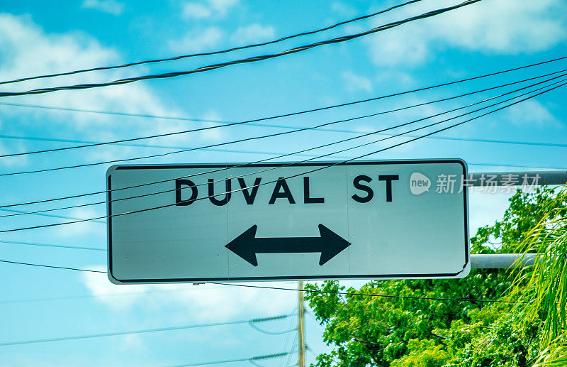 佛罗里达基韦斯特的杜瓦尔街标志。