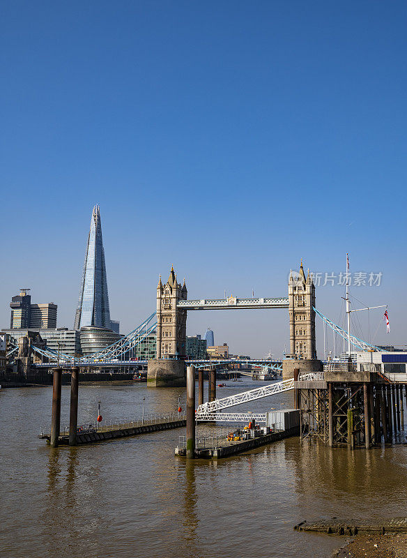 伦敦塔桥和泰晤士河，英国伦敦