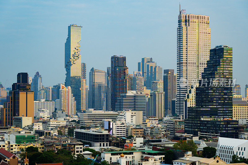 泰国曼谷的西隆城市天际线