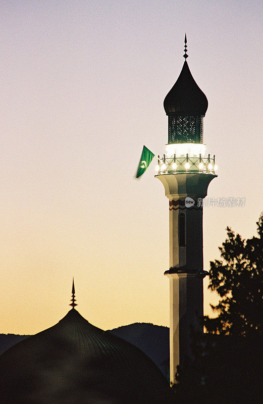 清真寺在黄昏