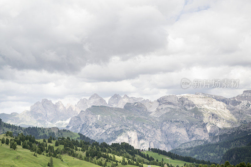 阿尔卑斯山的风景