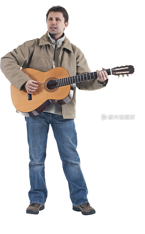 弹吉他的男人