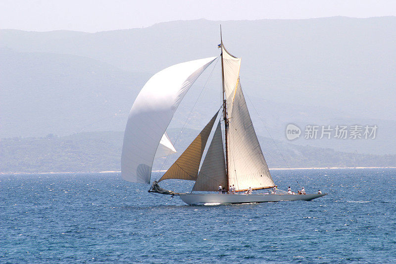 海上帆船的特写镜头