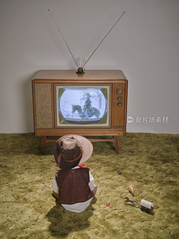 老式电视和小牛仔