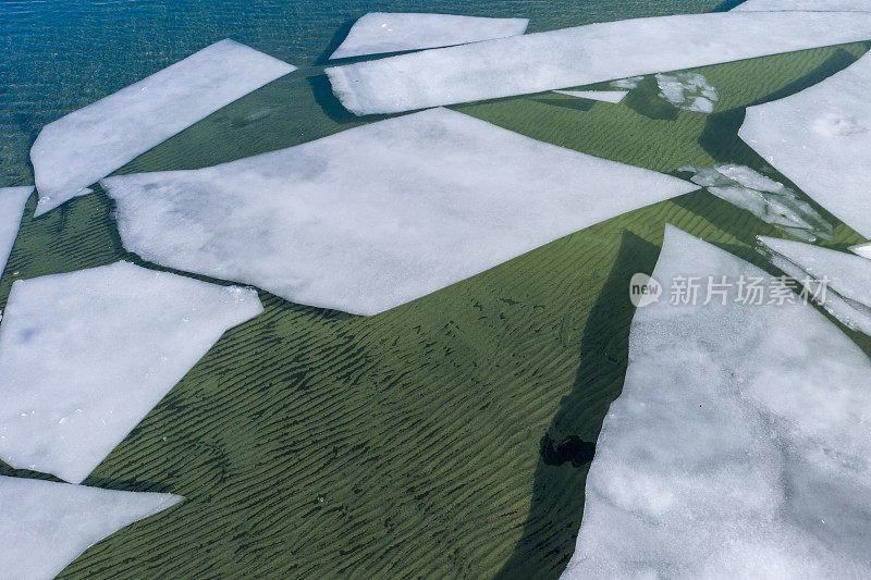 克里斯蒂安岛渡轮(雪松角码头)在拉方丹，小，加拿大，安大略省。