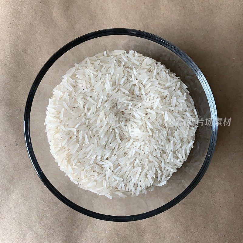 牛皮纸碗里的生印度香米