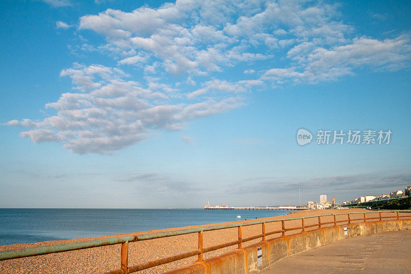 英国布莱顿的黑岩海滩