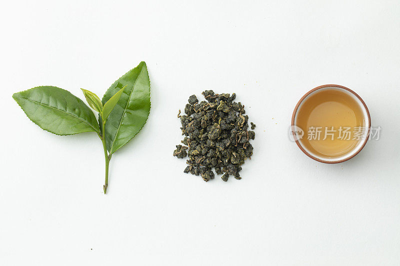 排一列的一心二叶新鲜茶叶及茶叶及中国茶