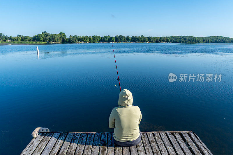 在翡翠岛和哈林顿湾码头，鹿角湖，塞尔温，加拿大