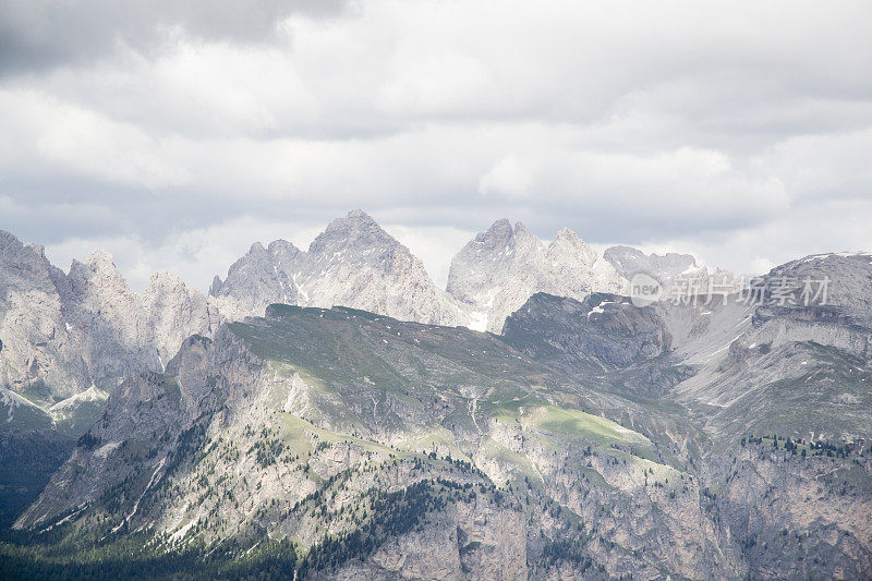 阿尔卑斯山的风景