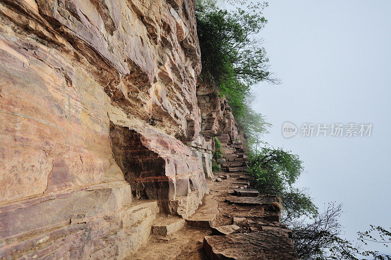 太行山的石阶险峻