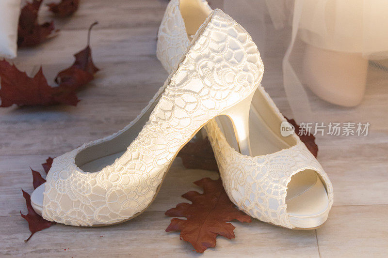 蕾丝婚礼鞋