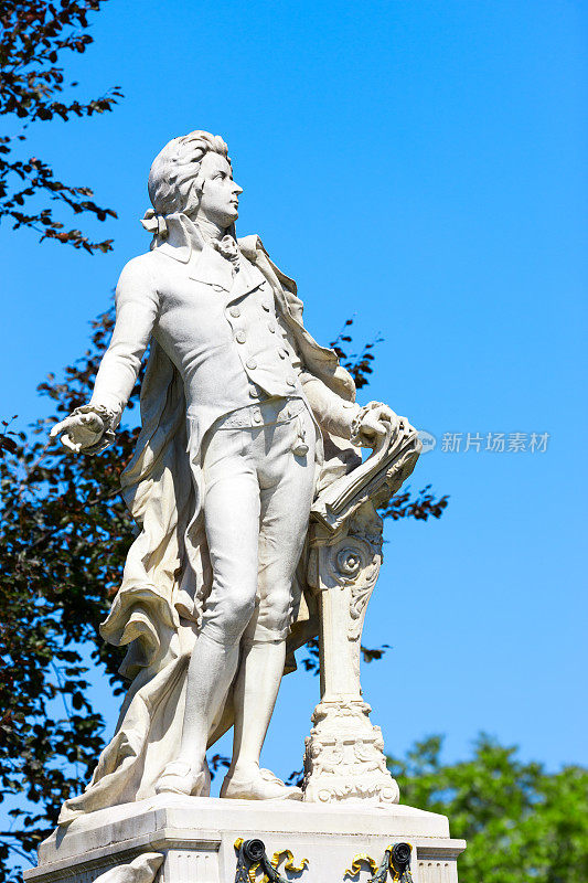 维也纳的莫扎特雕像