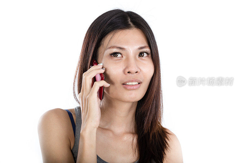 亚洲女人用智能手机聊天
