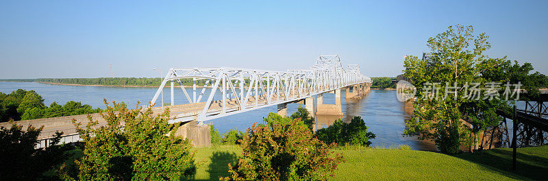 密西西比河大桥全景图