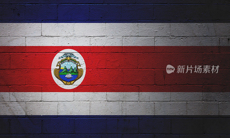 一面画在墙上的哥斯达黎加国旗