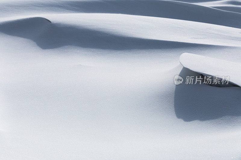 美丽的雪堆