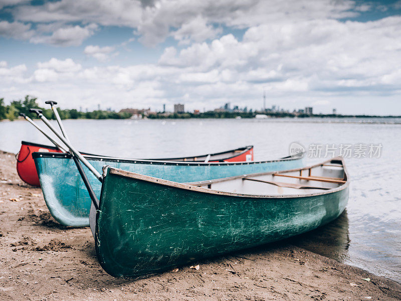 多伦多市中心的独木舟全景图