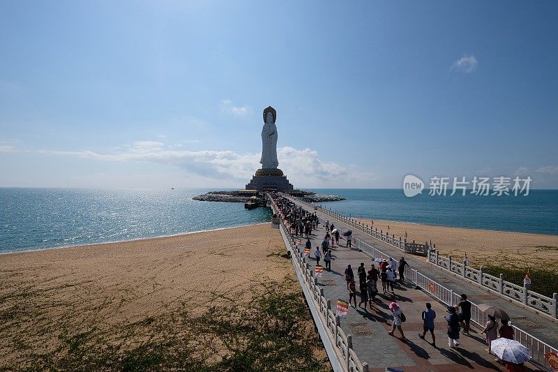 中国海南三亚巨大的观音圣像