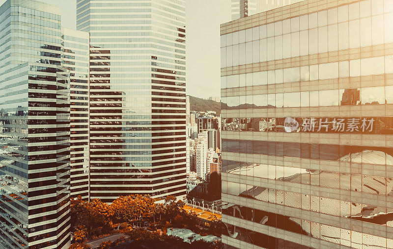 香港市区鸟瞰图。亚洲智慧城市的金融区和商业中心