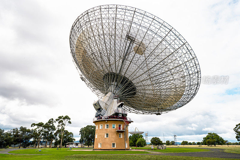 Parkes射电望远镜
