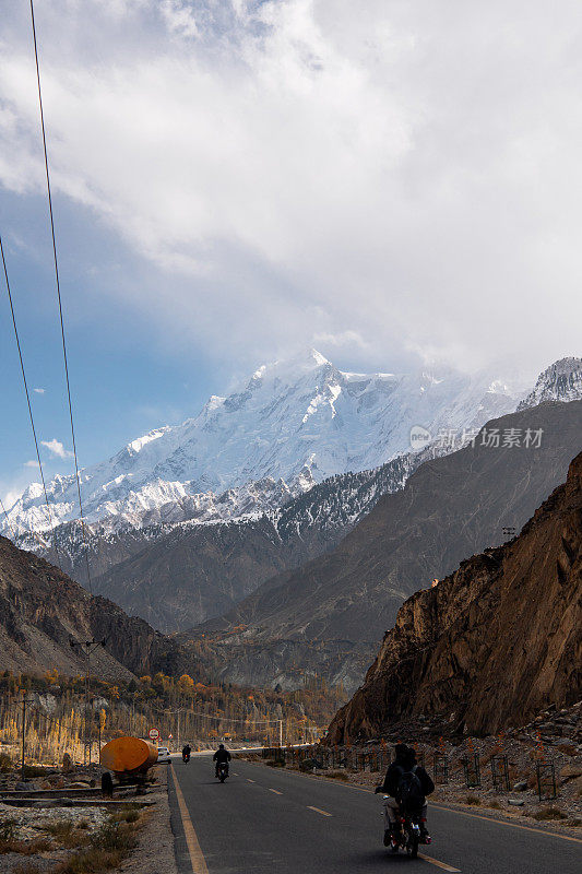 巴基斯坦喜马拉雅山脉Rakaposhi峰的风景