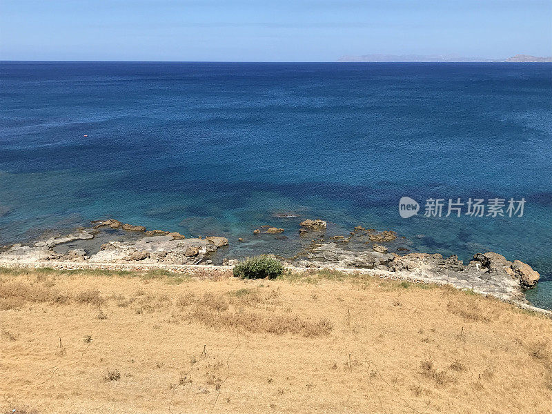 希腊-克里特岛-戈尼亚修道院-海滩景色