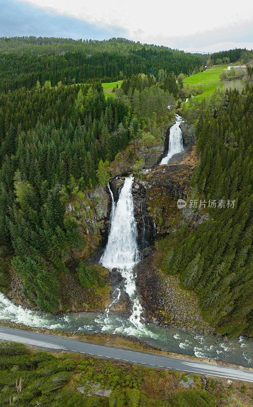 Espelandsfossen瀑布鸟瞰图