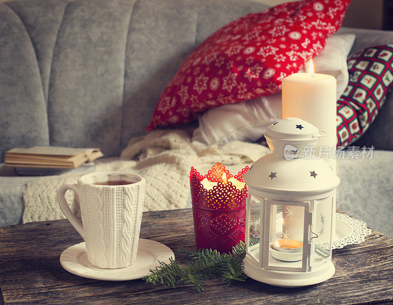 静物室内细节，一杯茶和蜡烛