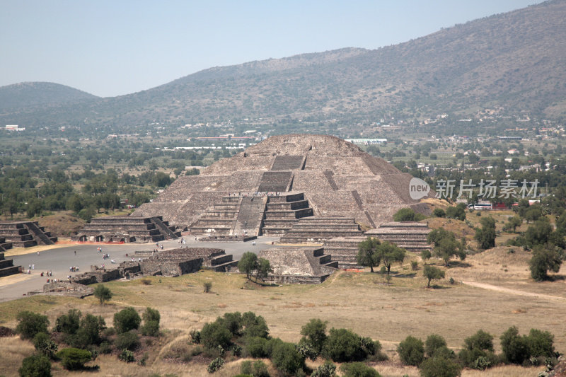 墨西哥特奥蒂瓦坎的月球金字塔