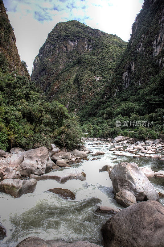 从马丘比丘观看乌鲁班巴河