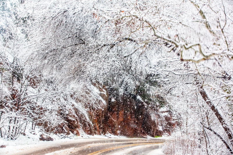 亚利桑那州塞多纳的暴风雪