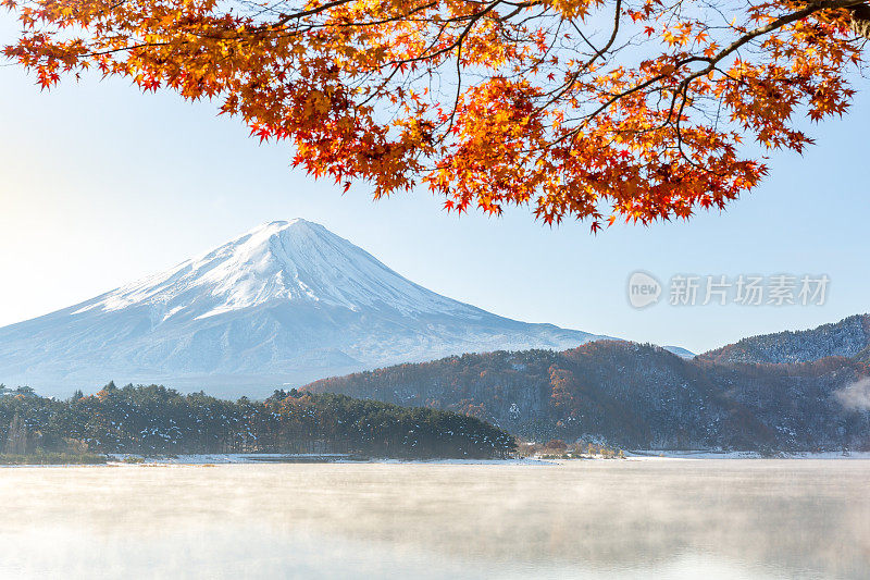 秋天的富士山