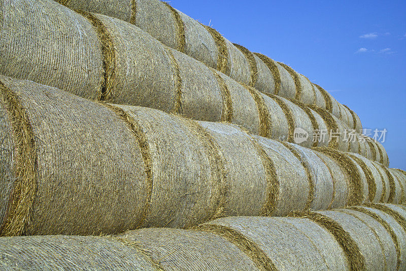 堆Haybales