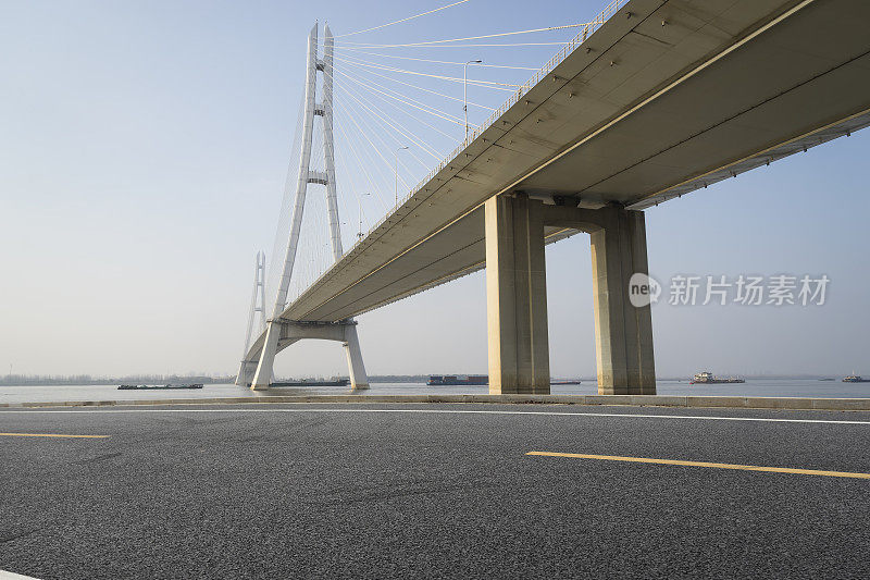 南京长江大桥和城市高速公路