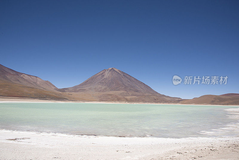 绿色泻湖和执照飞行