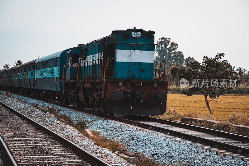 旅客列车印度