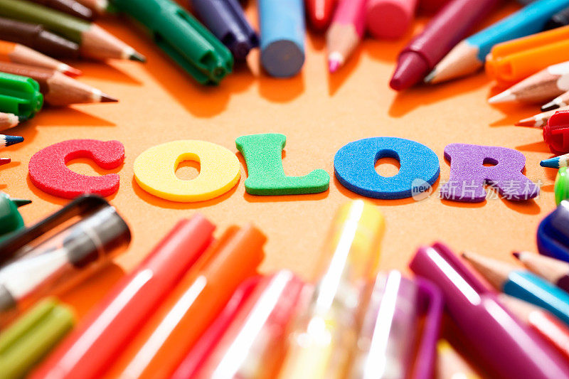 你需要的每一种颜色的美术课!